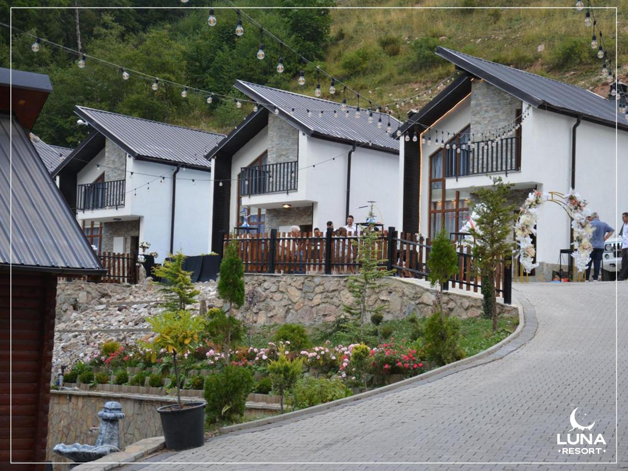 Luna Resort Peje Eksteriør bilde